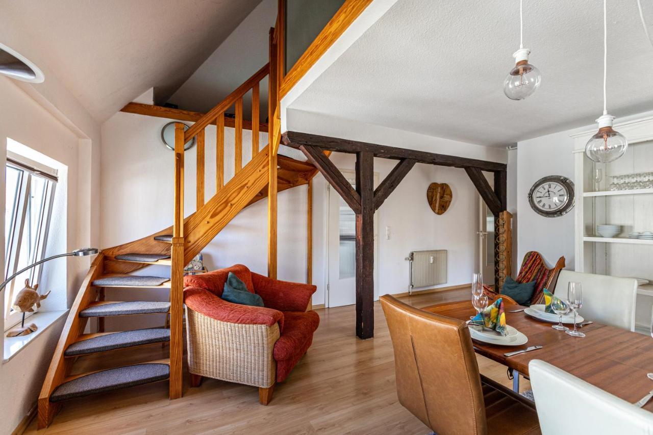 Blumenhaus-Apartment Friedrichstadt Esterno foto