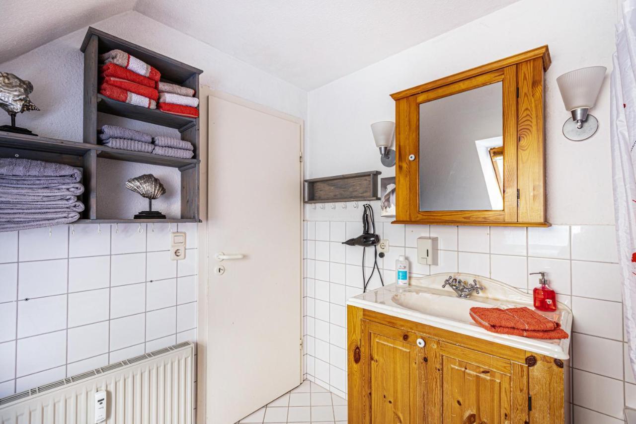 Blumenhaus-Apartment Friedrichstadt Esterno foto