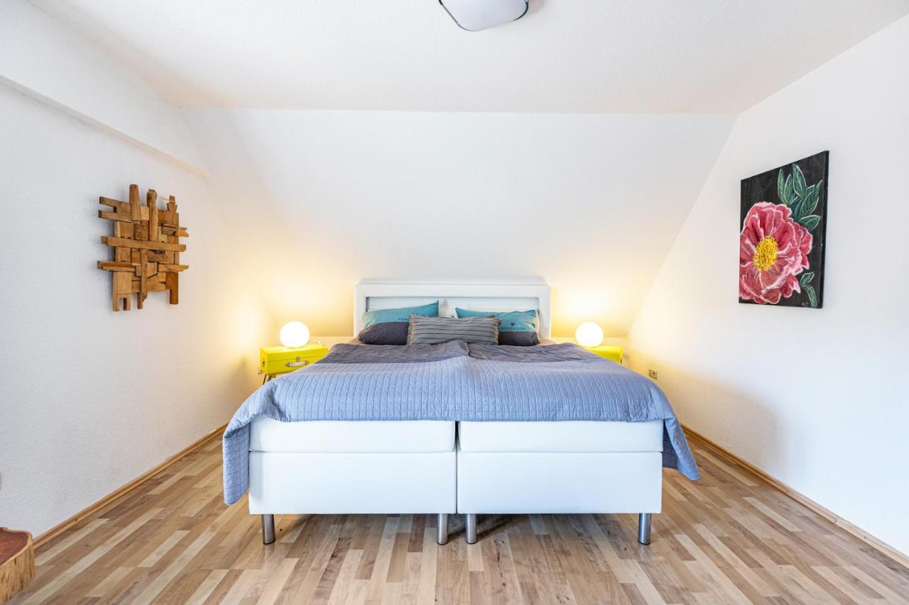 Blumenhaus-Apartment Friedrichstadt Esterno foto